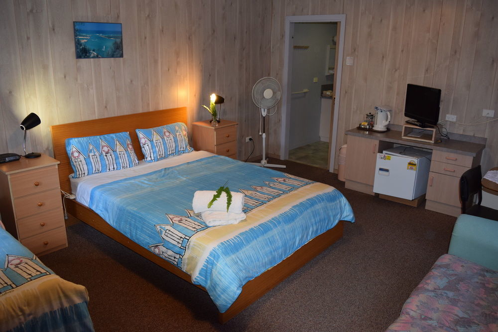 Lazy Acre Log Aparthotel