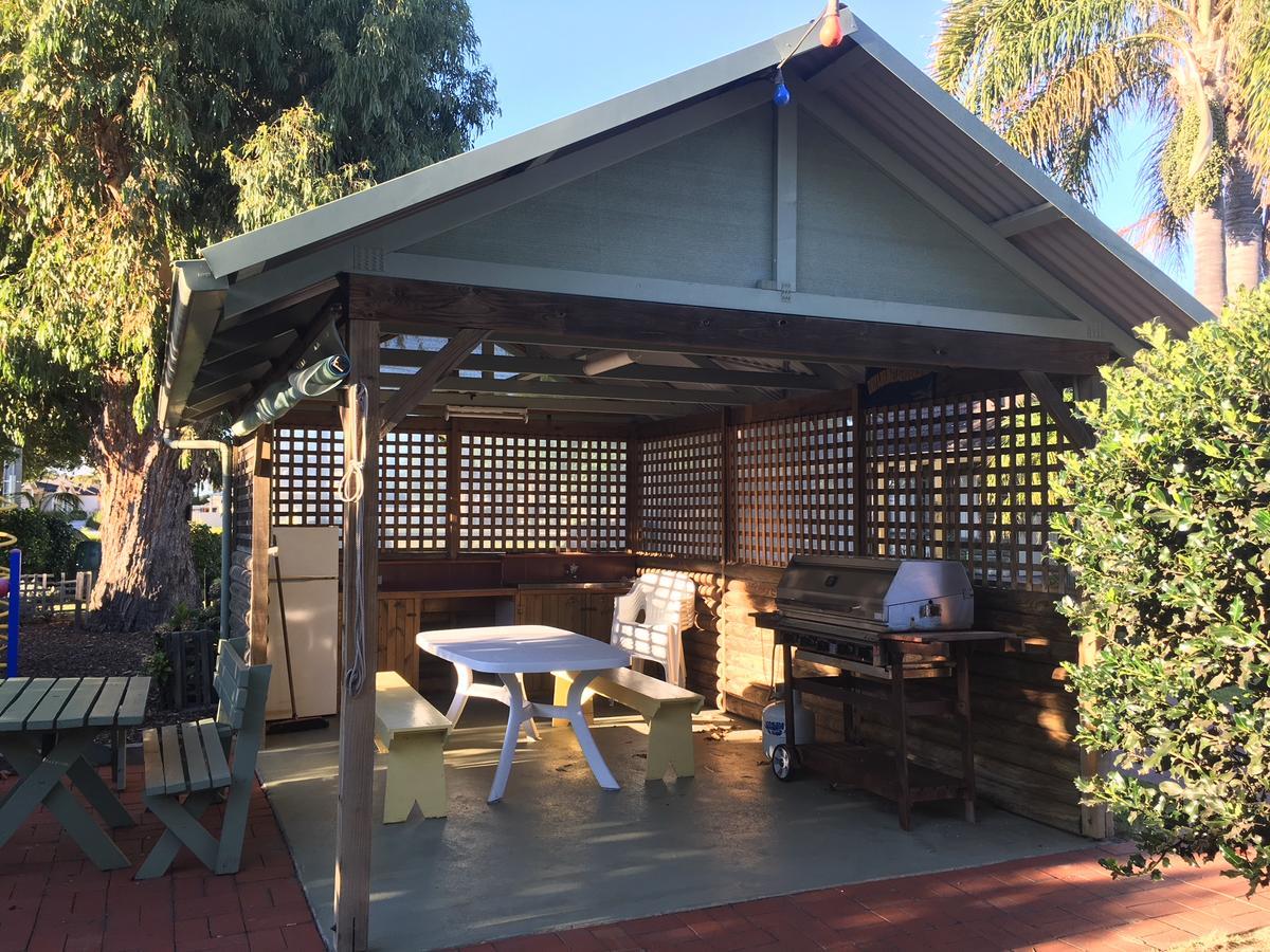 Aparthotel Lazy Acre Log 4*
