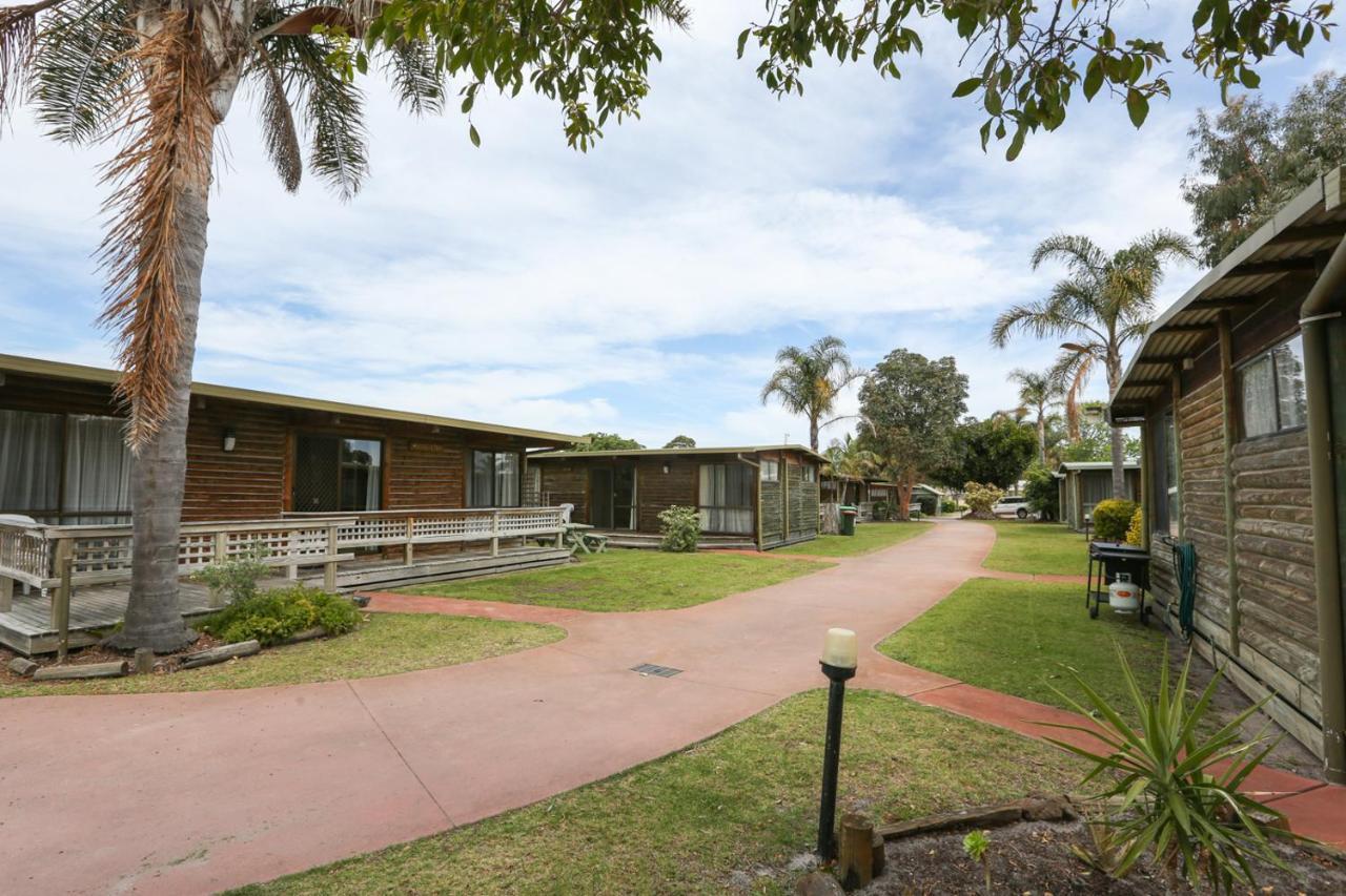Lazy Acre Log Aparthotel